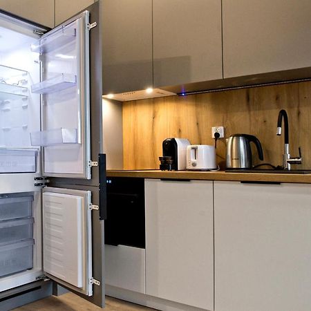 Komputerowa Serviced Apartments By P&O وارسو المظهر الخارجي الصورة