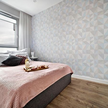Komputerowa Serviced Apartments By P&O وارسو المظهر الخارجي الصورة