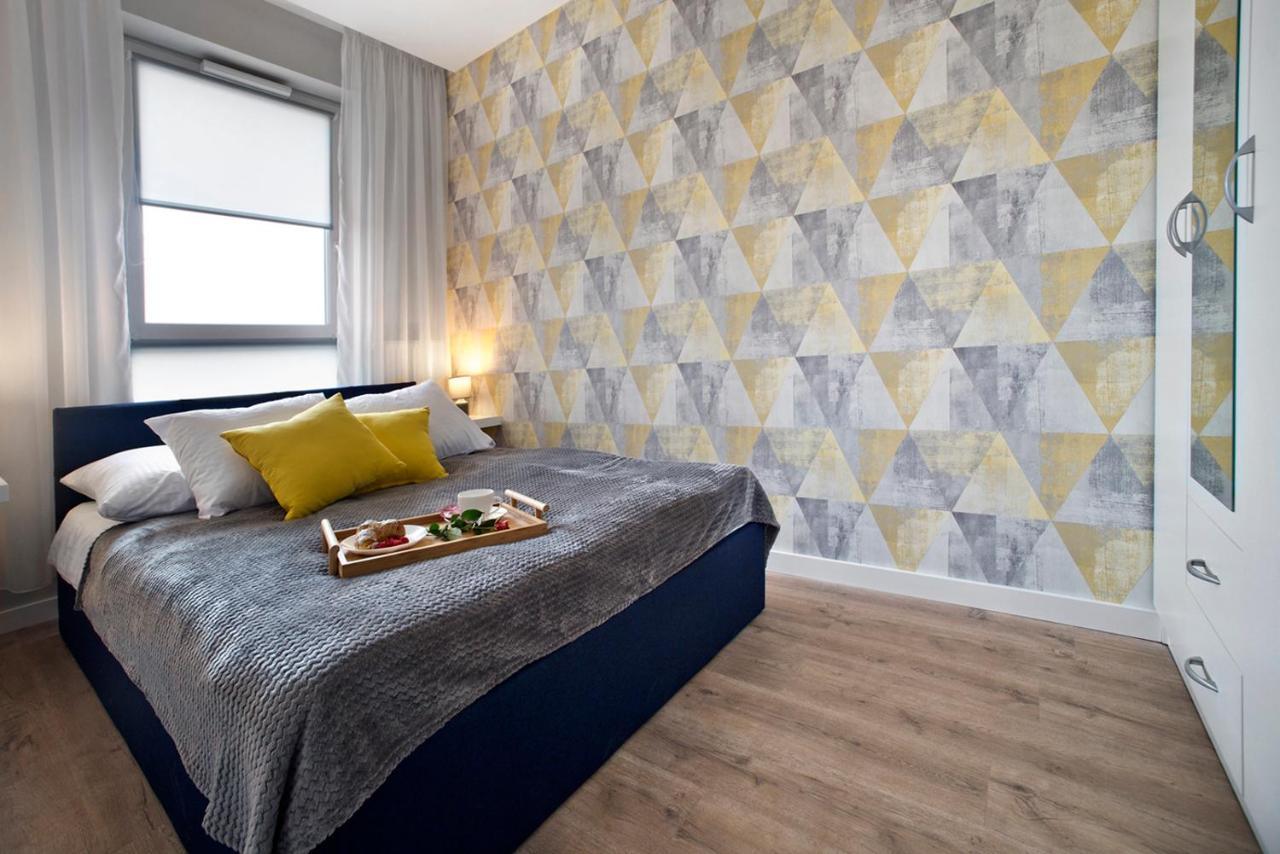 Komputerowa Serviced Apartments By P&O وارسو المظهر الخارجي الصورة