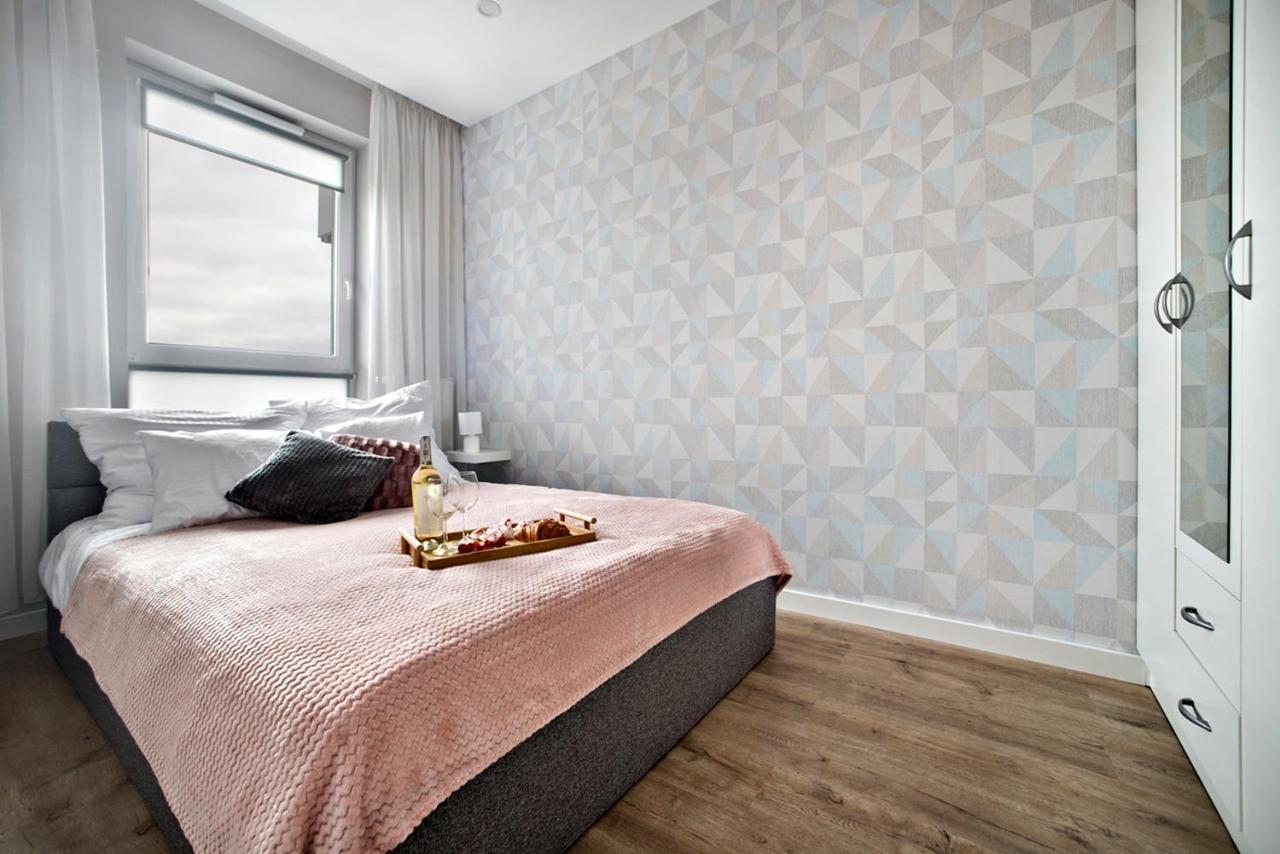 Komputerowa Serviced Apartments By P&O وارسو المظهر الخارجي الصورة