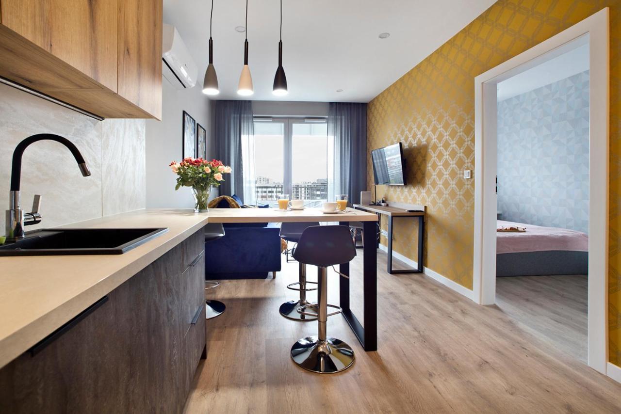 Komputerowa Serviced Apartments By P&O وارسو المظهر الخارجي الصورة